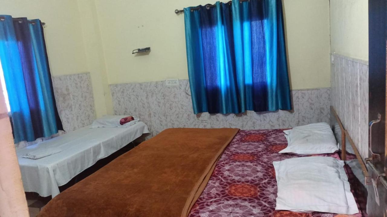 Anand Guest House Mathura Exterior foto
